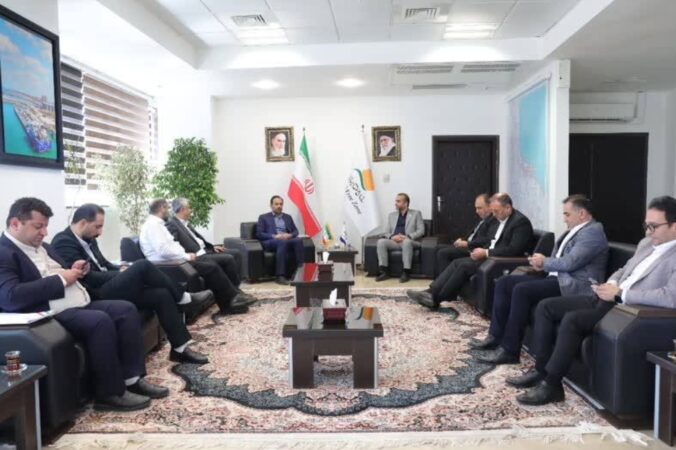 در دیدار شهردار رشت با مدیرعامل سازمان منطقه آزاد انزلی مطرح شد؛ بررسی راهكارهای همكاری برای نوسازی ناوگان حمل‌ونقل عمومی و خدماتی شهر رشت
