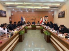با حضور شهردار رشت، رئیس کمیسیون حمل‌ونقل، عمران و ترافیک شهری و جمعی از معاونان و مدیران؛  جلسه بررسی پروژه‌های سرمایه‌گذاری شهرداری رشت برگزار شد