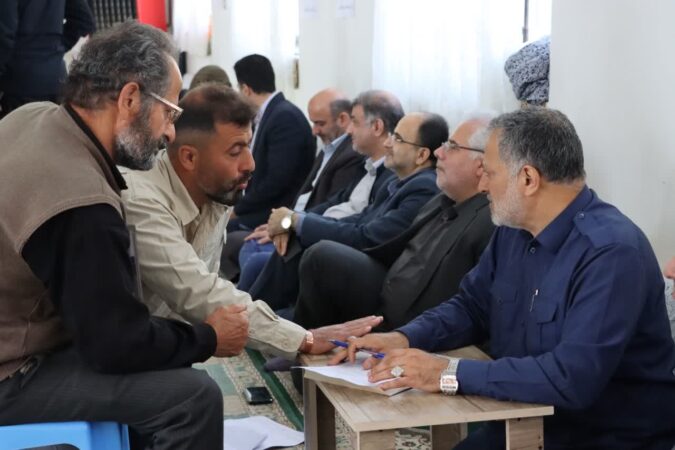به مناسبت سالروز تاسیس سازمان بازرسی کل کشور ، بازرسی کل استان گیلان میز خدمت برگزار کرد