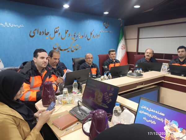شریان‌های حیاتی گیلان در مدار جهش؛ از آسفالت ۷۶ کیلومتر راه روستایی تا رشد ۲ درصدی صادرات مرزی/ مرادی جزئیات عملکرد خیره‌کننده راهداری را افشا کرد