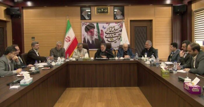 دولت باید خسارت های ناشی از مشکلات انرژی را برای شرکت ها و کارخانه ها جبران کنند.
