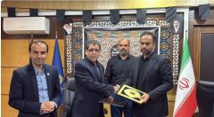 انعقاد قرارداد سرمایه‌گذاری رستوران و کشتی دریایی در تالاب عینک/ گامی بلند در توسعه گردشگری علمی و تفریحی رشت ‌